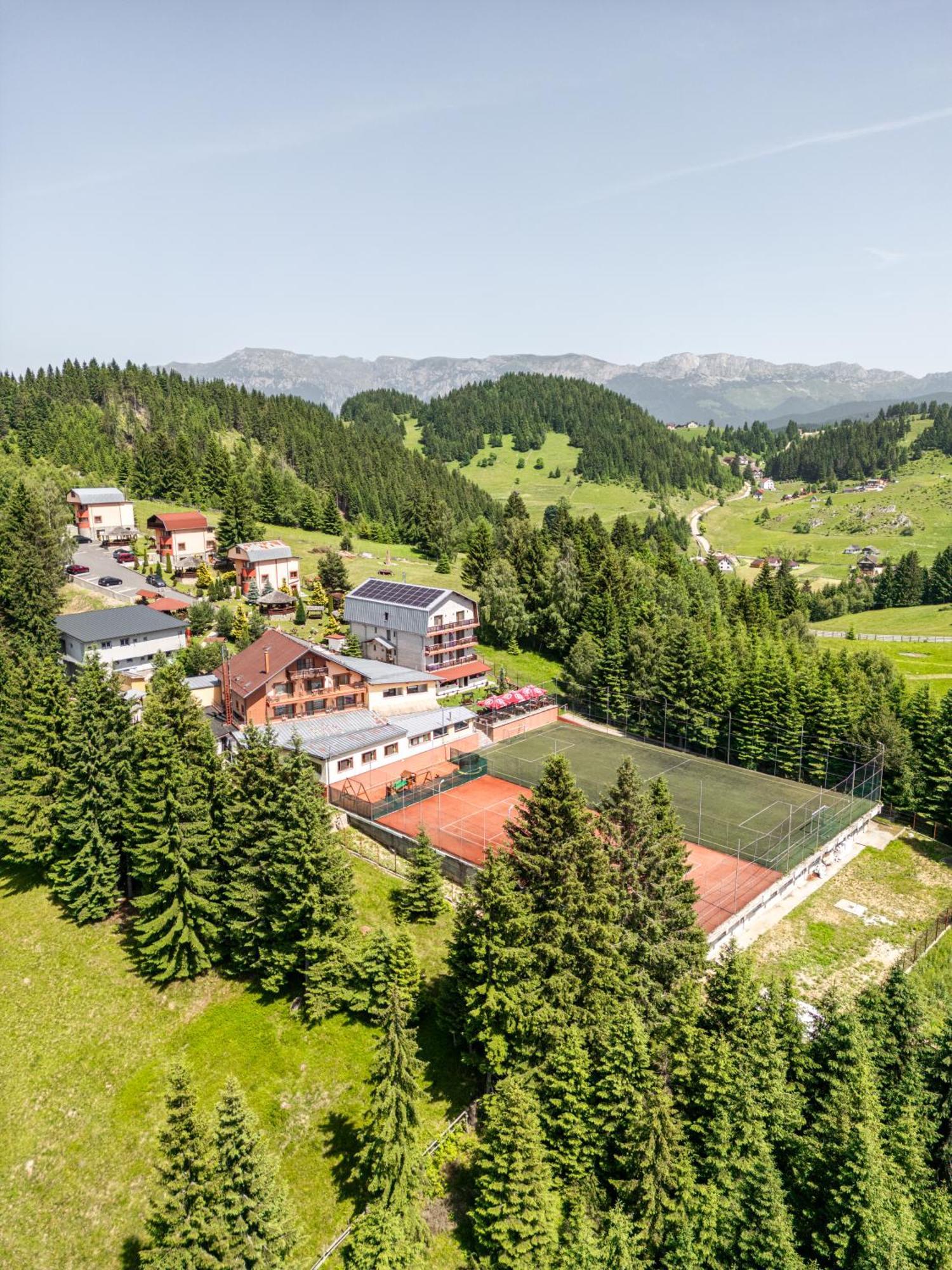 Resort Europark Fundáta Kültér fotó