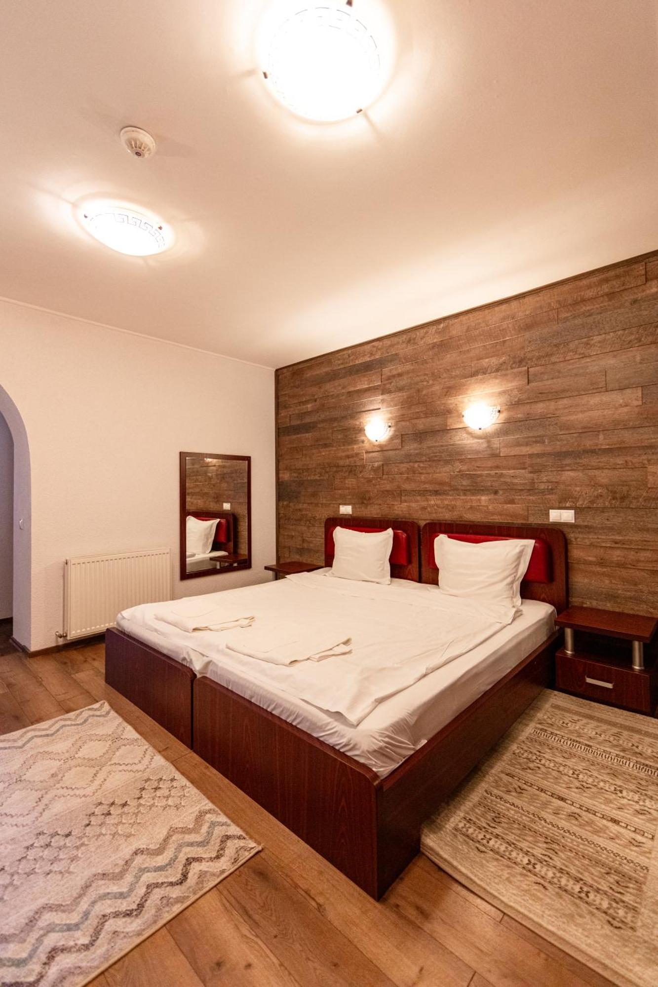 Resort Europark Fundáta Kültér fotó